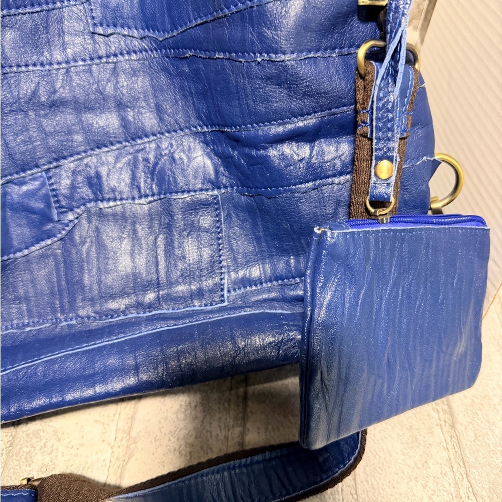 Great American leather company blue large with crossbody strap - Picture 4 of 10